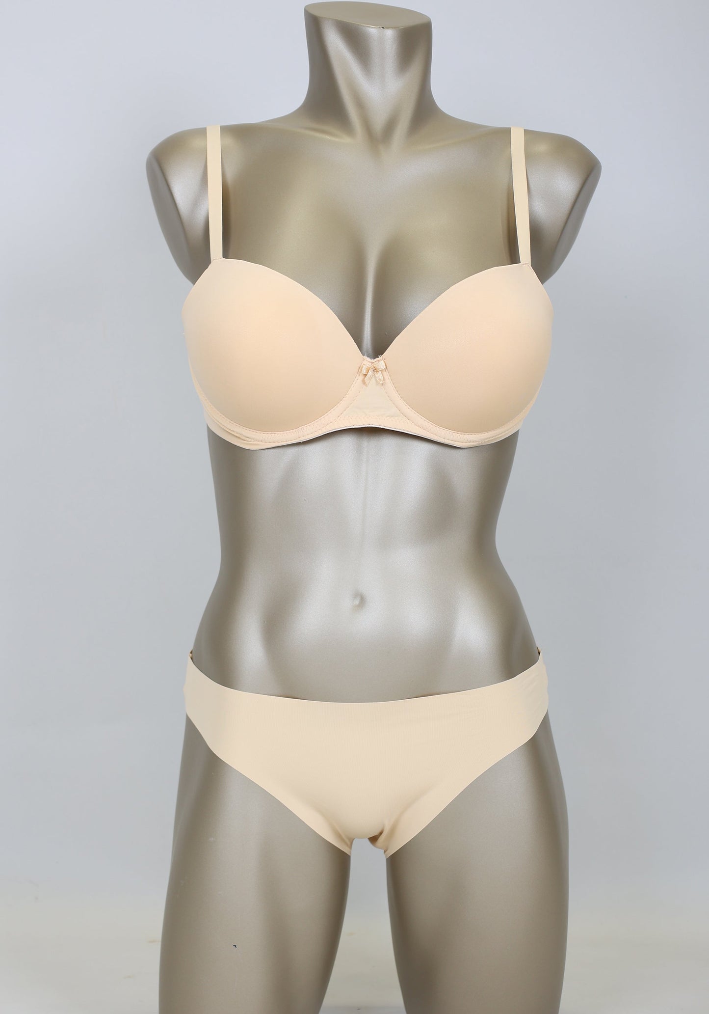 UNDR Laser Cut Pushup Bra Set