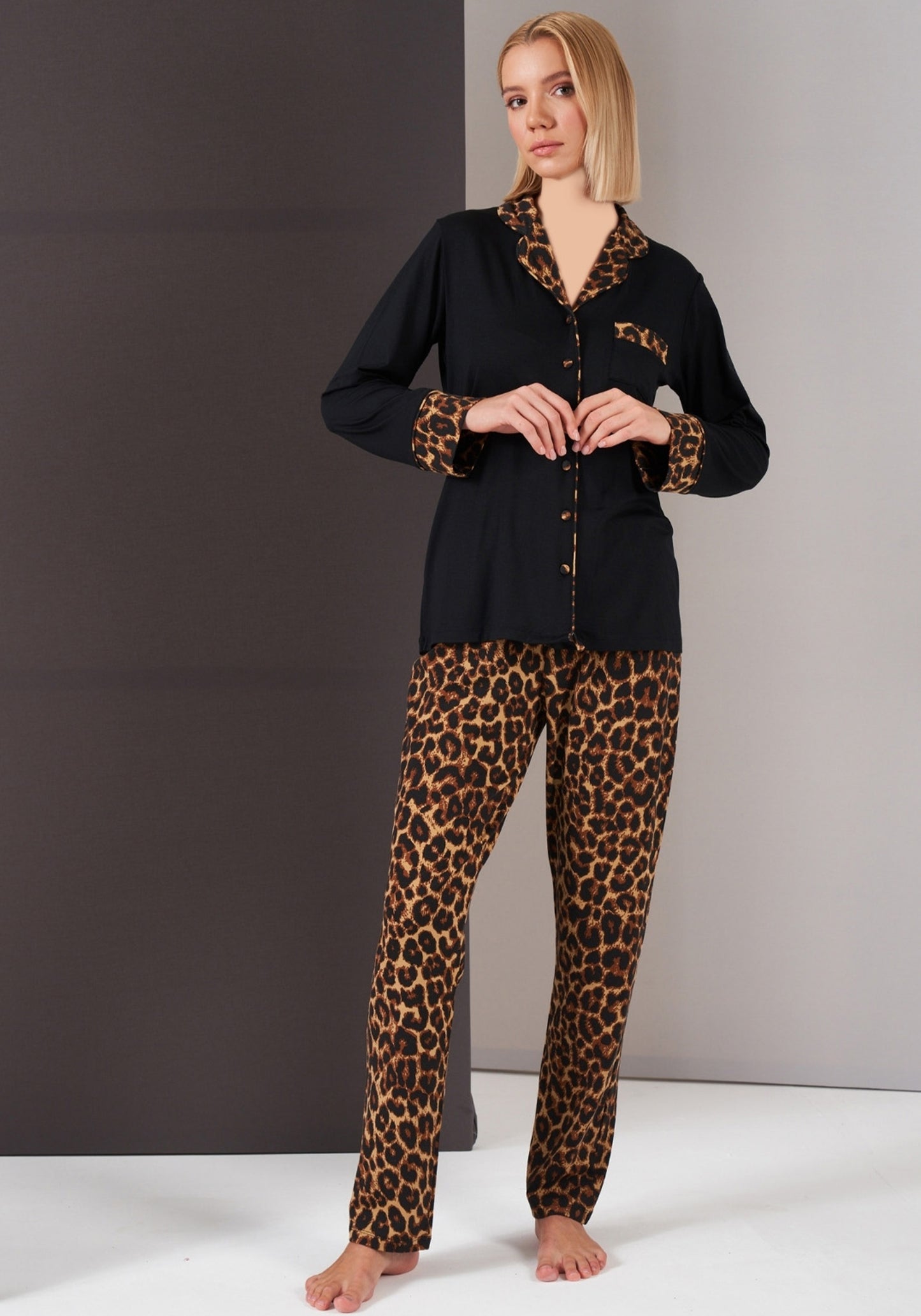 S&L Leopard Collar Button Long Sleeve Pajama